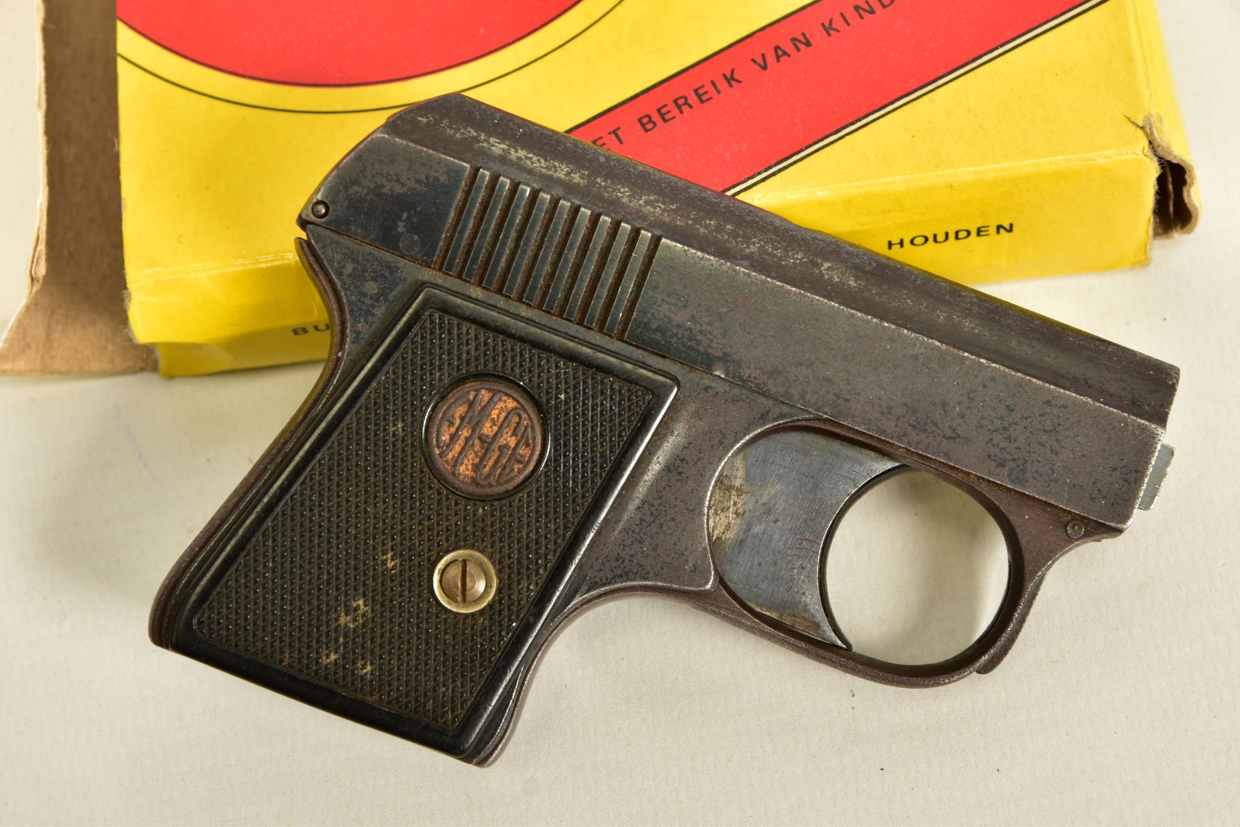 AN ITALIAN .22'' BLANK STARTING PISTOL with a magazine and original box, together with .22'' Blank - Image 7 of 10