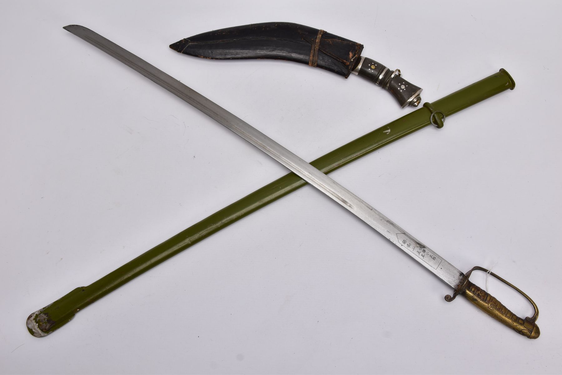 A CHINESE? POST WWII PATTERN MILITARY SWORD AND GREEN PAINTED METAL SCABBARD, the blade is - Image 9 of 13