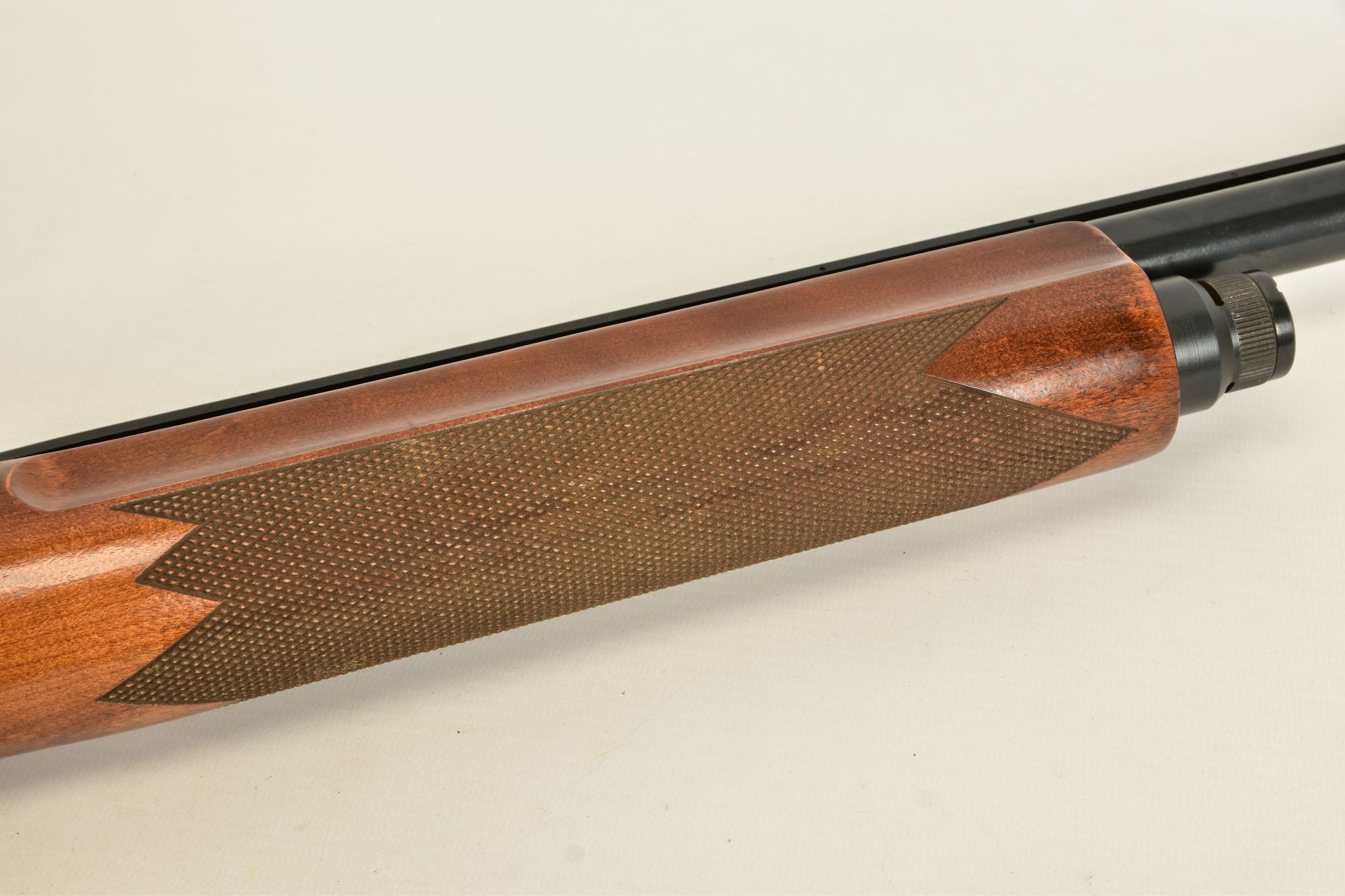 A 12 BORE 2¾'' CHAMBERED WINCHESTER RANGER MODEL 140 SINGLE BARREL SEMI AUTOMATIC, fitted with a - Image 5 of 15