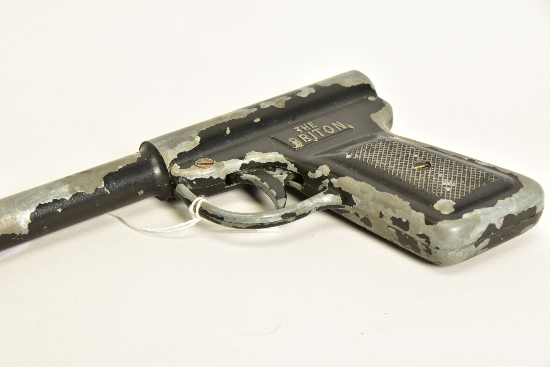 A .177'' GAT TYPE AIR PISTOL marked Briton, it's japanned surfaces have lost a considerable amount - Image 7 of 7