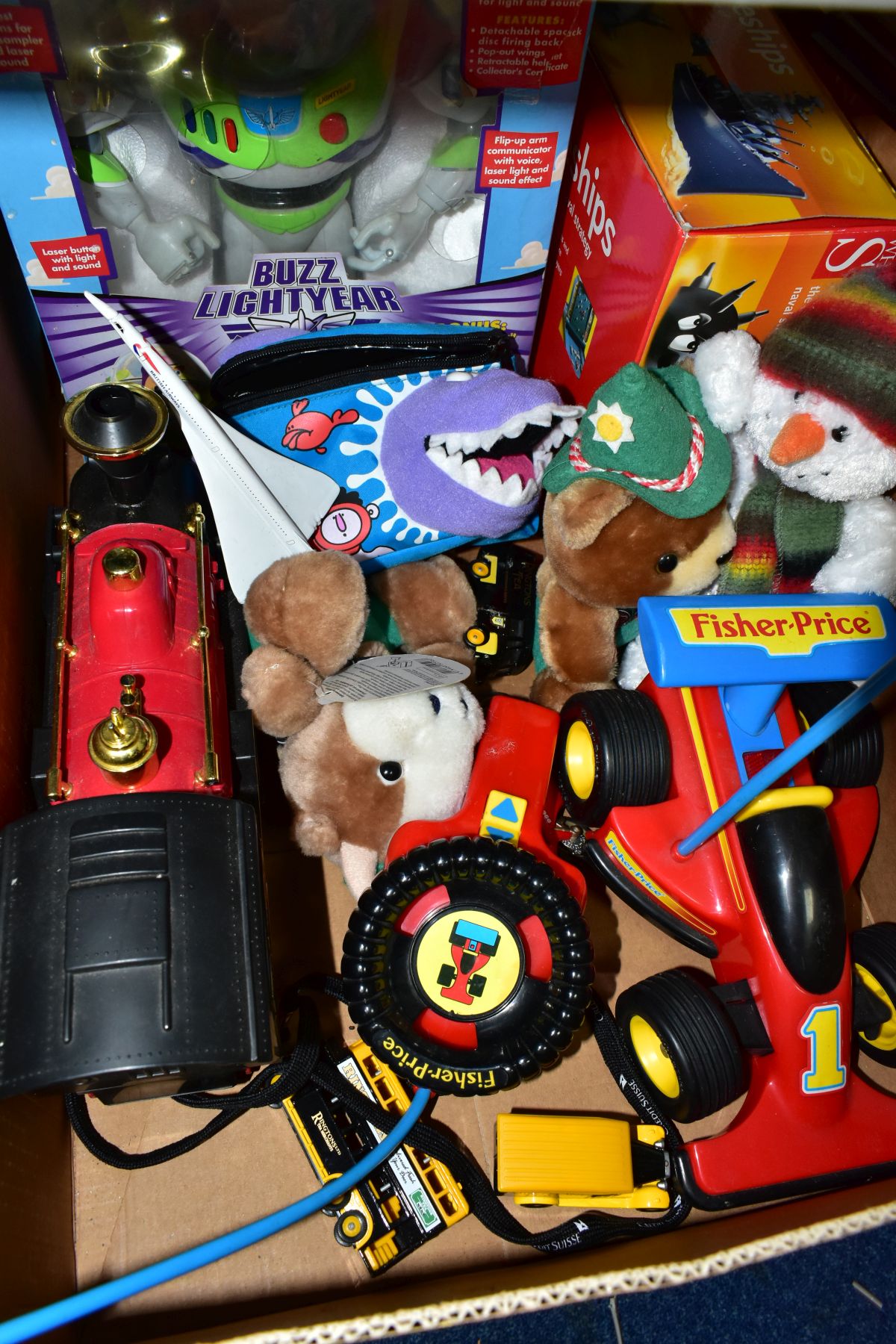 A QUANTITY OF VARIOUS TOYS, to include a boxed Formula 1 Scalextric with two cars (one damaged), - Image 9 of 14