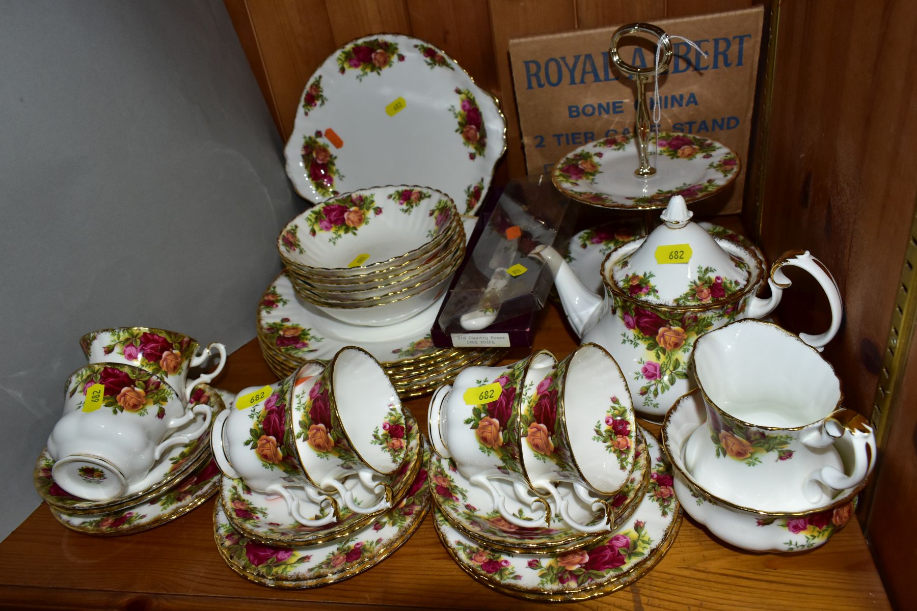 ROYAL ALBERT 'OLD COUNTRY ROSES' comprising two tier cake stand (with a box), a cake/sandwich plate, - Image 6 of 6