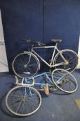 A RALEIGH ACTION SPORT GENTS BIKE with 10 speed lever gears, 21in frame and a deconstructed