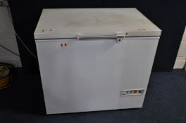 A SCANDINOVA CHEST FREEZER 93cm wide (PAT pass and working at -20 degrees)