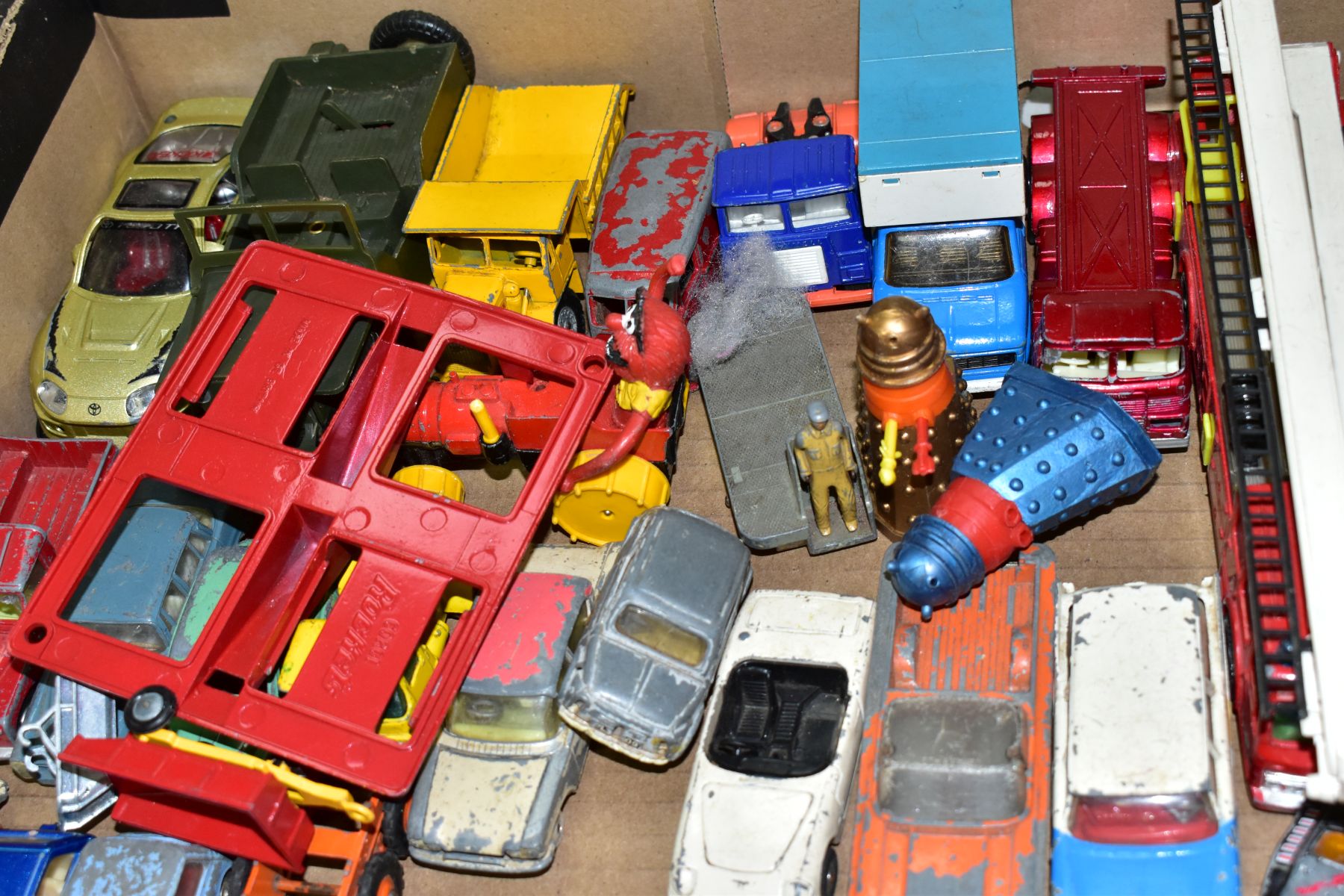 A QUANTITY OF UNBOXED AND ASSORTED PLAYWORN DIECAST VEHICLES, to include Spot-On-Fiat 500 No. 185, - Image 4 of 7