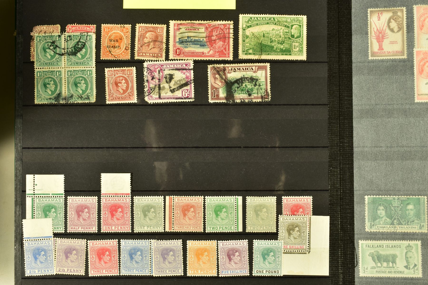 A LARGE BOX OF STAMPS in 19 albums includes GB QV to QEII collections, Commonwealth fiscals/ - Image 11 of 17