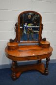 A VICTORIAN WALNUT DUTCHESS DRESSING TABLE, with a single mirror and drawers, width 120cm x depth