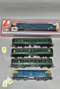 A BOXED LIMA 00 GAUGE CLASS 55 DELTIC LOCOMOTIVE, 'Royal Scots Grey' No 55 022, B.R blue livery (