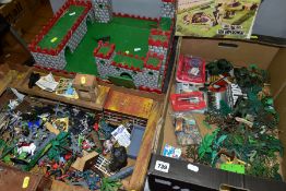 A QUANTITY OF ASSORTED TIMPO, AIRFIX AND BRITAINS FIGURES, SOLDIERS, etc, with two wooden forts (