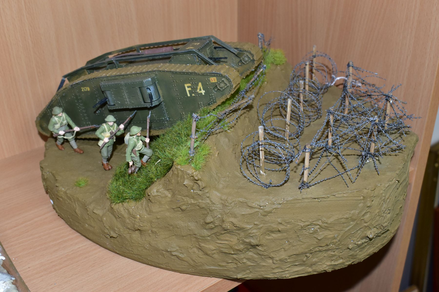 A DIORAMA OF A MK1 TANK CROSSING BARBED WIRE, approximate 1/32 scale, constructed plastic kit on a - Image 3 of 3