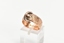 A LATE VICTORIAN GENTS 9CT GOLD WIDE BELT BUCKLE RING, floral embossed design to the band,