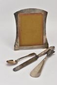 FOUR SILVER ITEMS, to include a late Georgian silver teaspoon, silver hallmark for London 1824, a