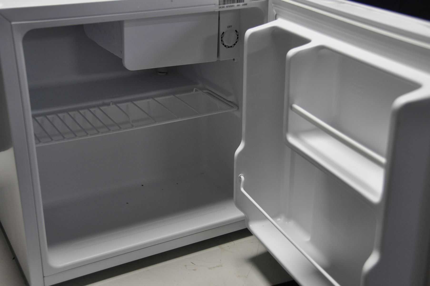 A RUSSELL HOBBS TABLE TOP FRIDGE, width 47cm x height 48cm, and a Russell Hobbs Microwave (both - Image 2 of 2