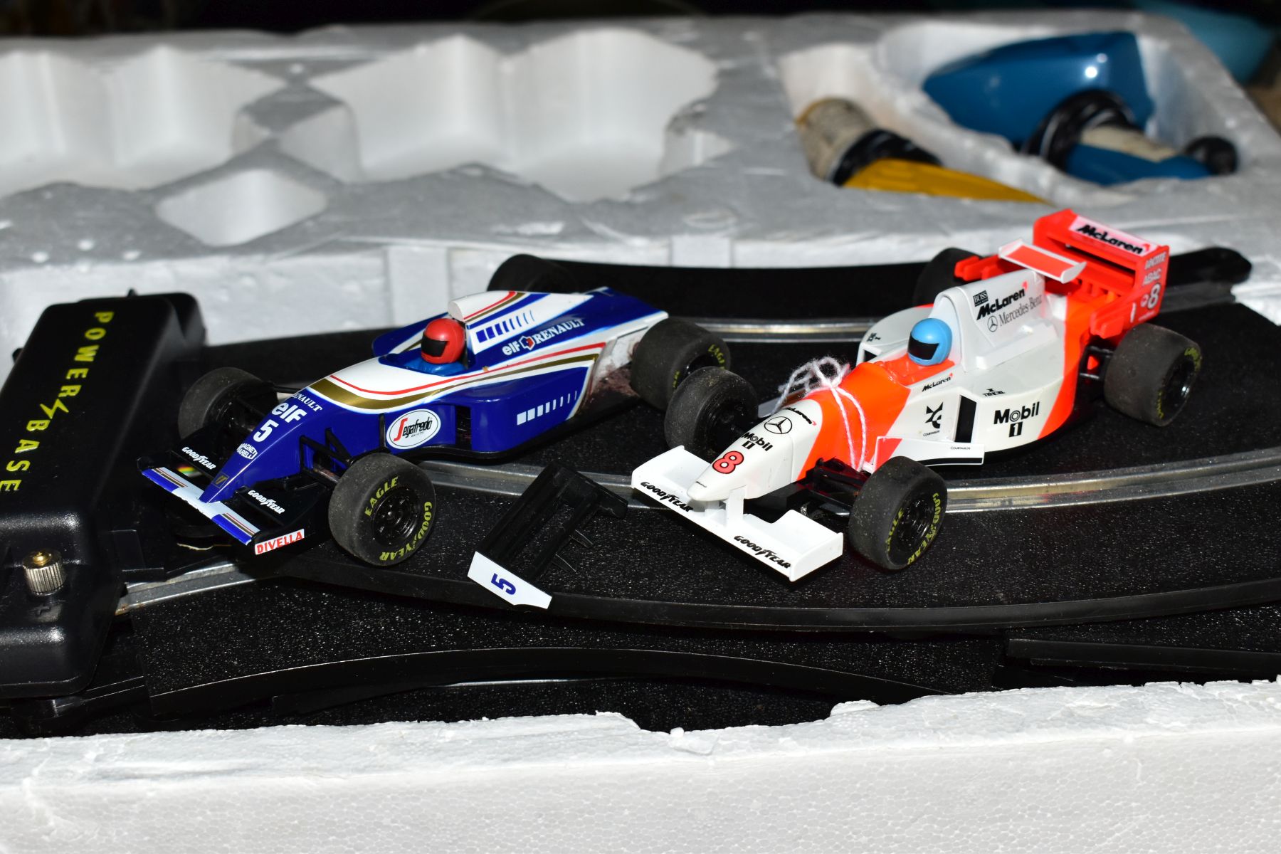 A QUANTITY OF VARIOUS TOYS, to include a boxed Formula 1 Scalextric with two cars (one damaged), - Image 6 of 14