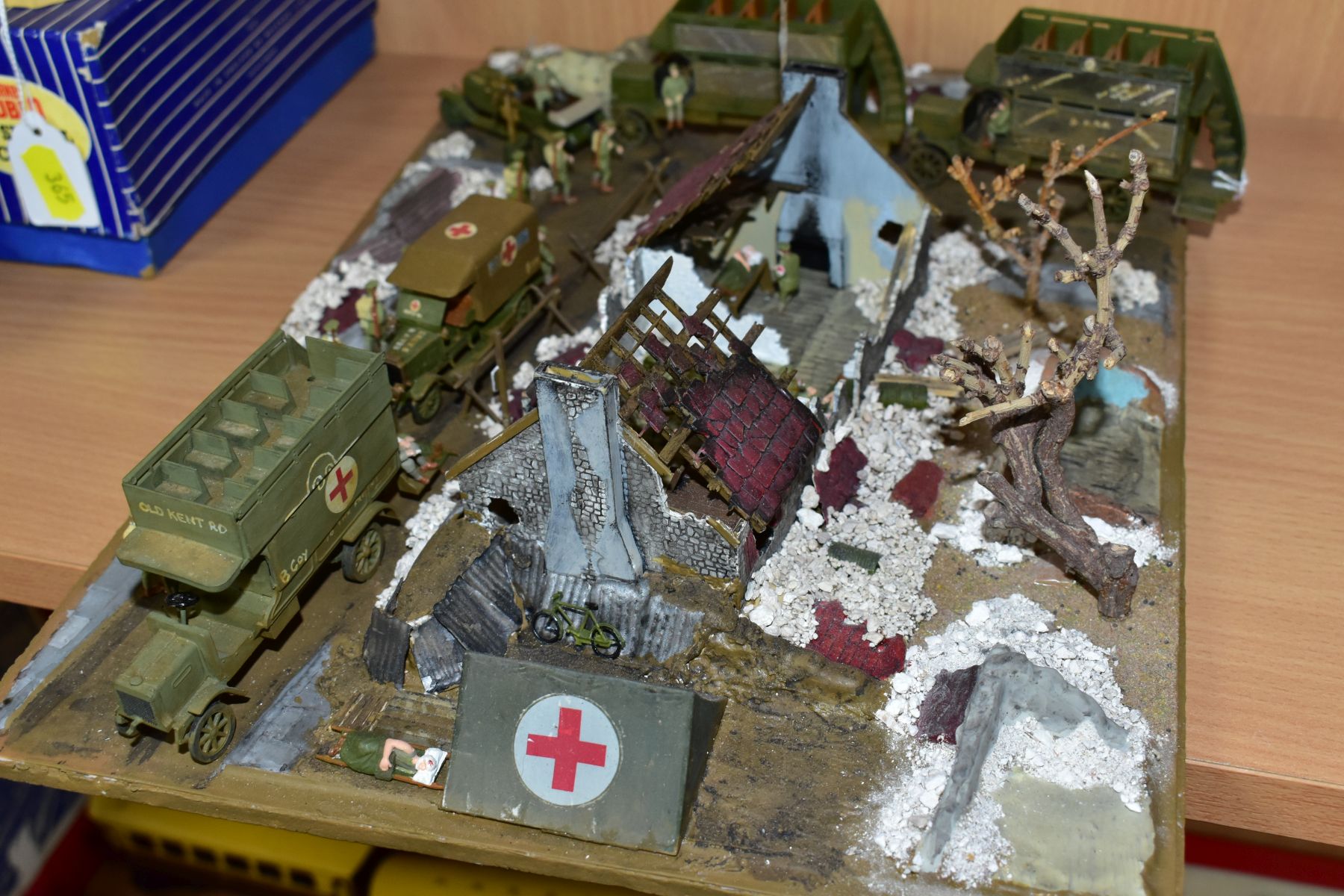 A DIORAMA OF A WWI FIELD HOSPITAL, approximately 1/76 scale, of wooden and plastic construction on a - Image 4 of 4