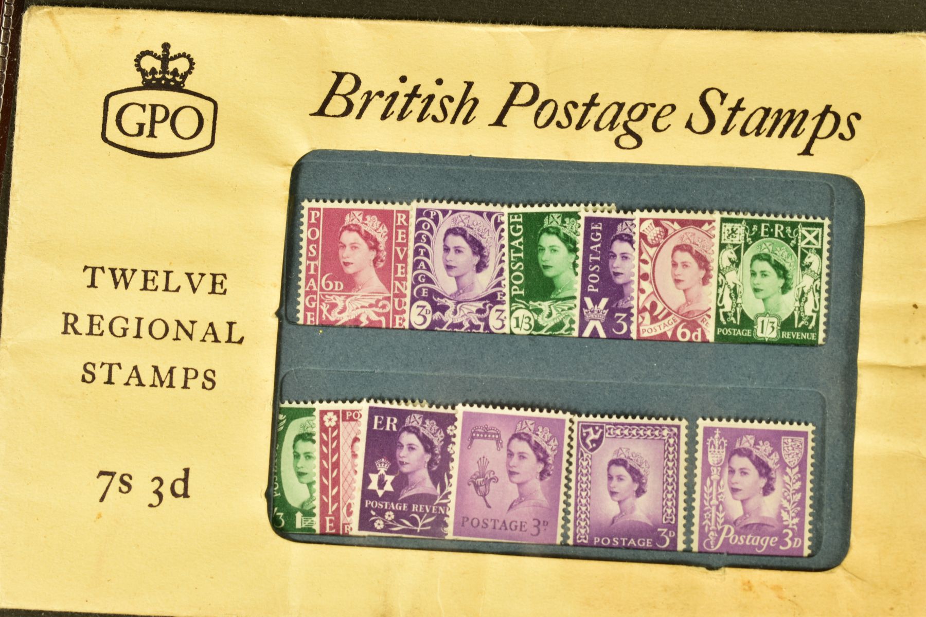 A COLLECTION OF COVERS AND PRESENTATION PACKS in 15 albums and a few loose. The covers mainly GB - Image 6 of 9