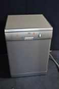 A ZANUSSI ZDF 221S DISH WASHER (PAT pass and working) (looks brand new as accessories still tied
