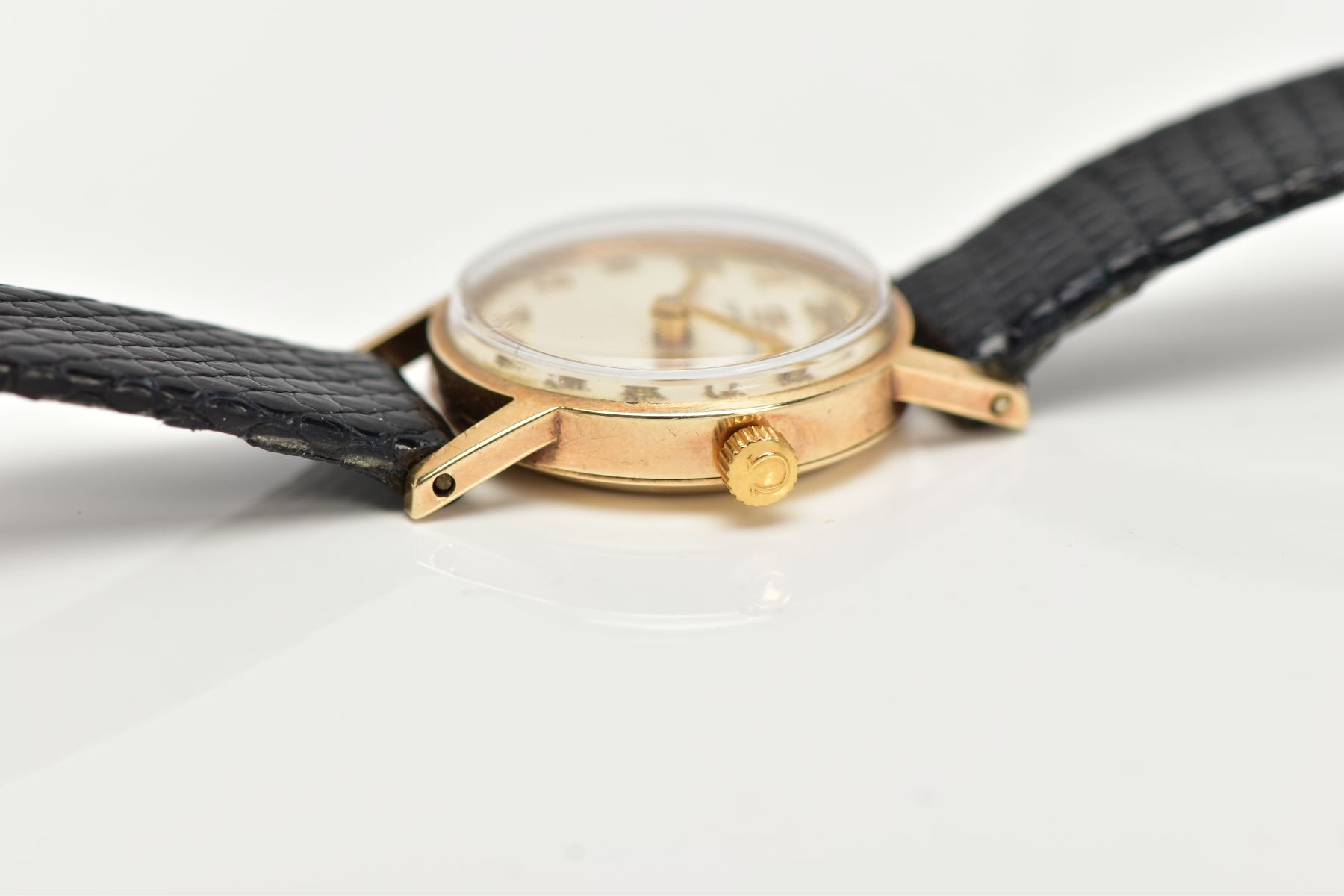 A LADIES 9CT GOLD 'OMEGA' WRISTWATCH, circa 1960's, hand wound movement, round champagne dial signed - Image 6 of 6