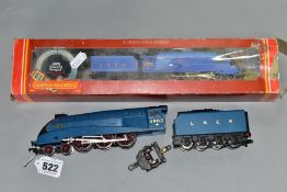 A BOXED HORNBY RAILWAYS 00 GAUGE CLASS A4 LOCOMOTIVE, 'Seagull' No.4902, L.N.E.R. blue livery (