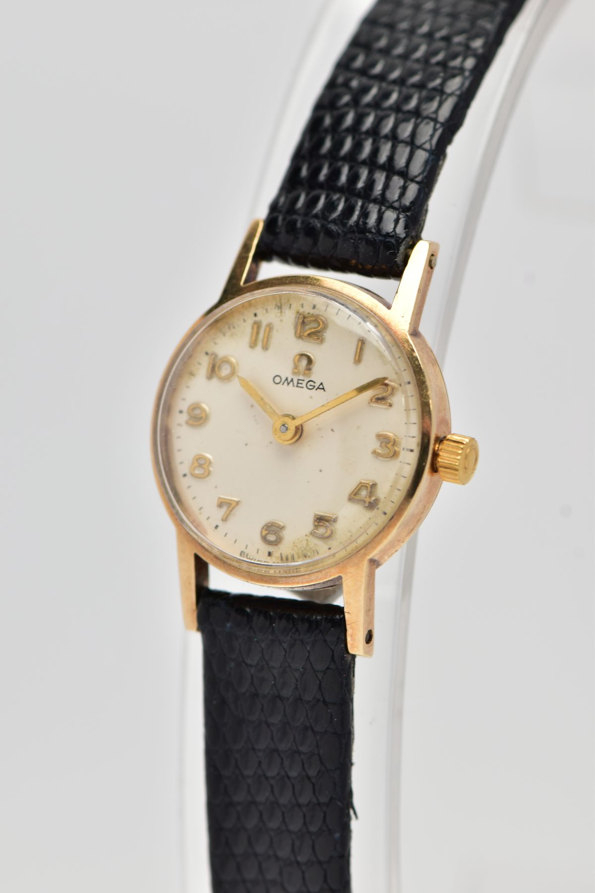 A LADIES 9CT GOLD 'OMEGA' WRISTWATCH, circa 1960's, hand wound movement, round champagne dial signed - Image 3 of 6