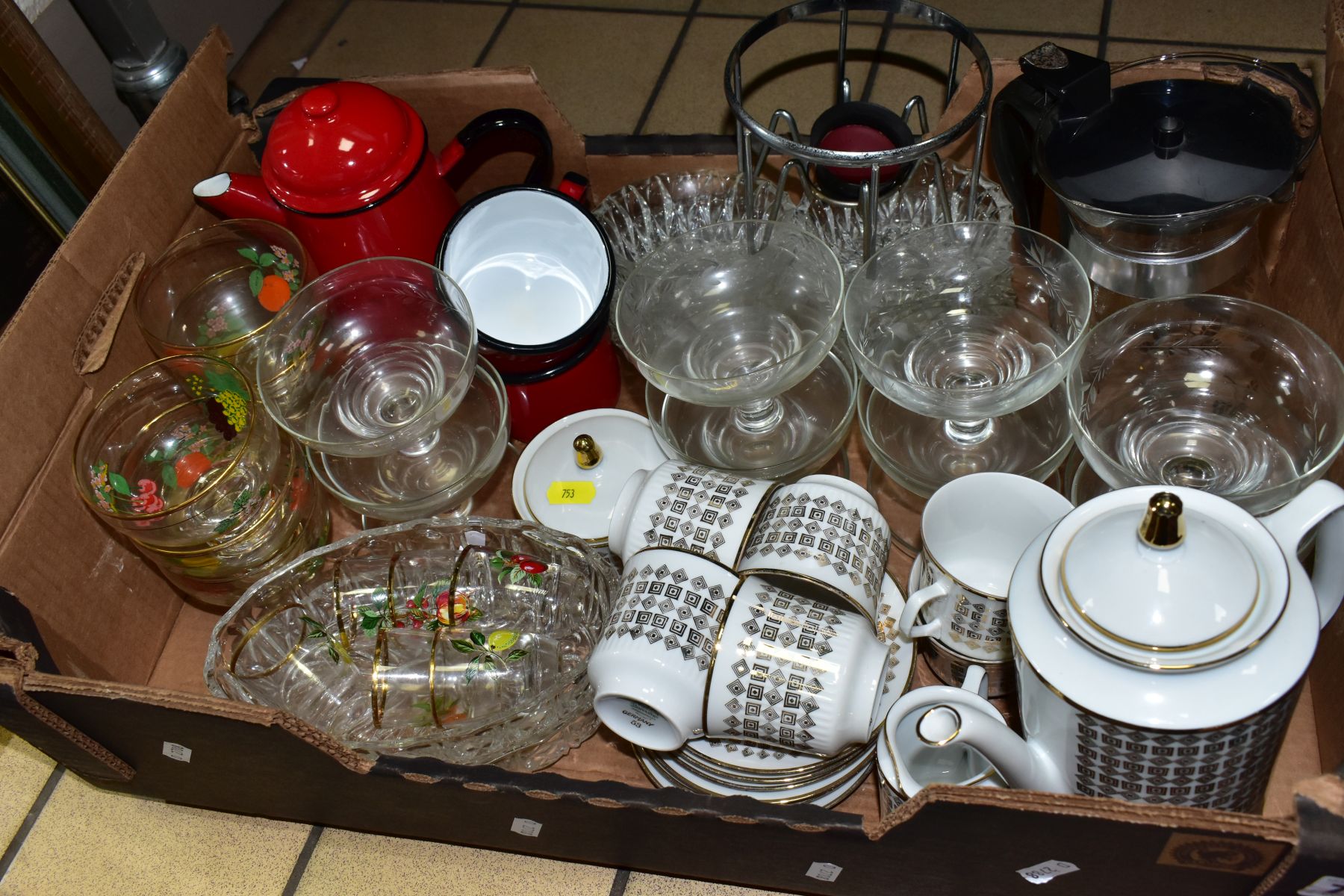 A BOX AND LOOSE TEAWARES AND GLASSWARES etc, to include a German 'Bareuther' six person coffee - Image 4 of 4