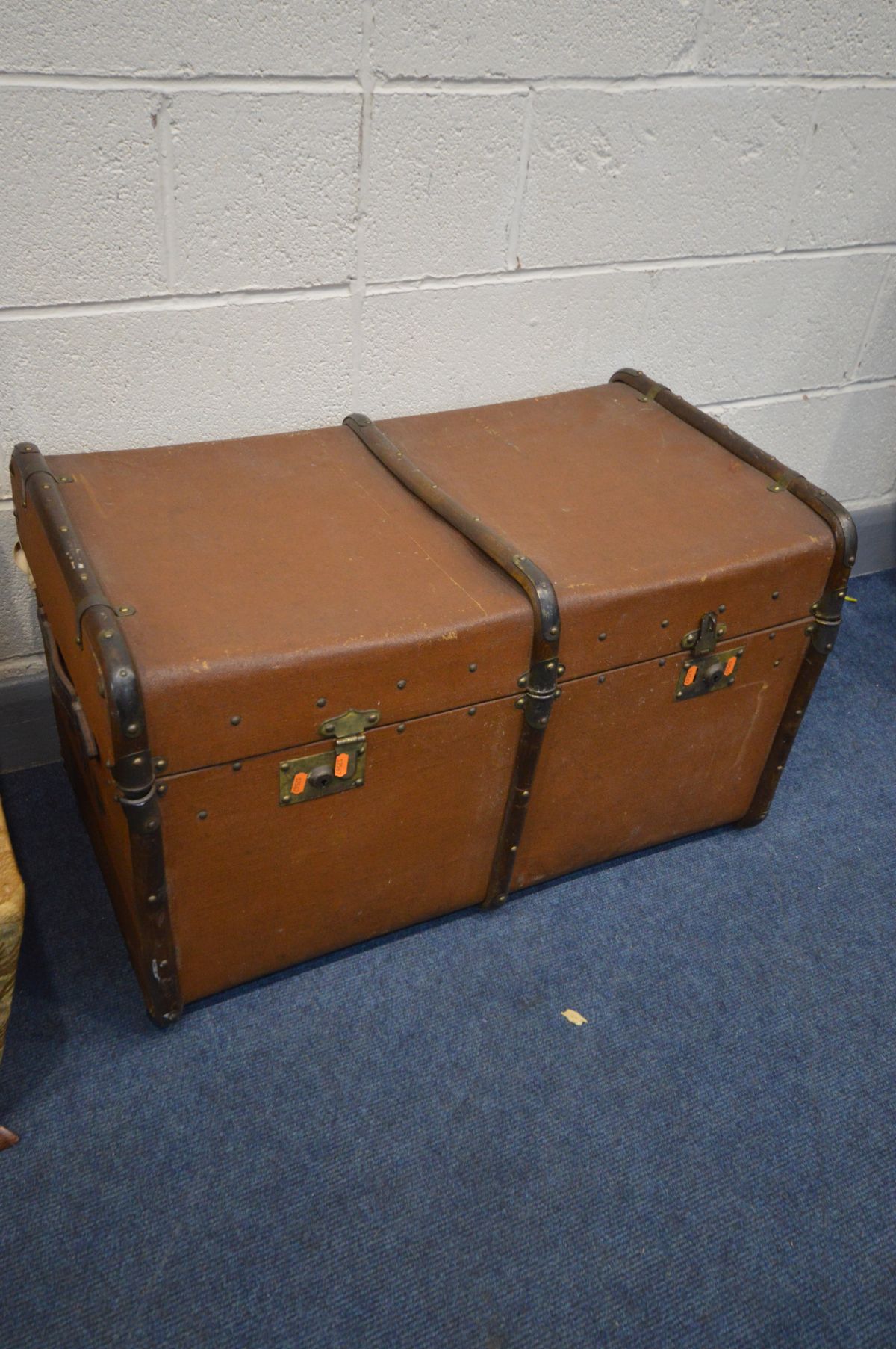 A 19TH CENTURY CELLARETTE STYLE BLANKET CHEST, width 124cm x depth 55cm x height 43cm (losses) along - Image 4 of 5