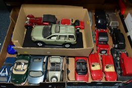 A COLLECTION OF UNBOXED AND ASSORTED MODERN DIECAST VEHICLES, mixture of mainly 1/16, 1/18 and 1/