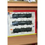 A BOXED HORNBY RAILWAYS 00 GAUGE MATCHED TRAIN SERIES B.R CLASS 101 THREE CAR D.M.U. SET, No