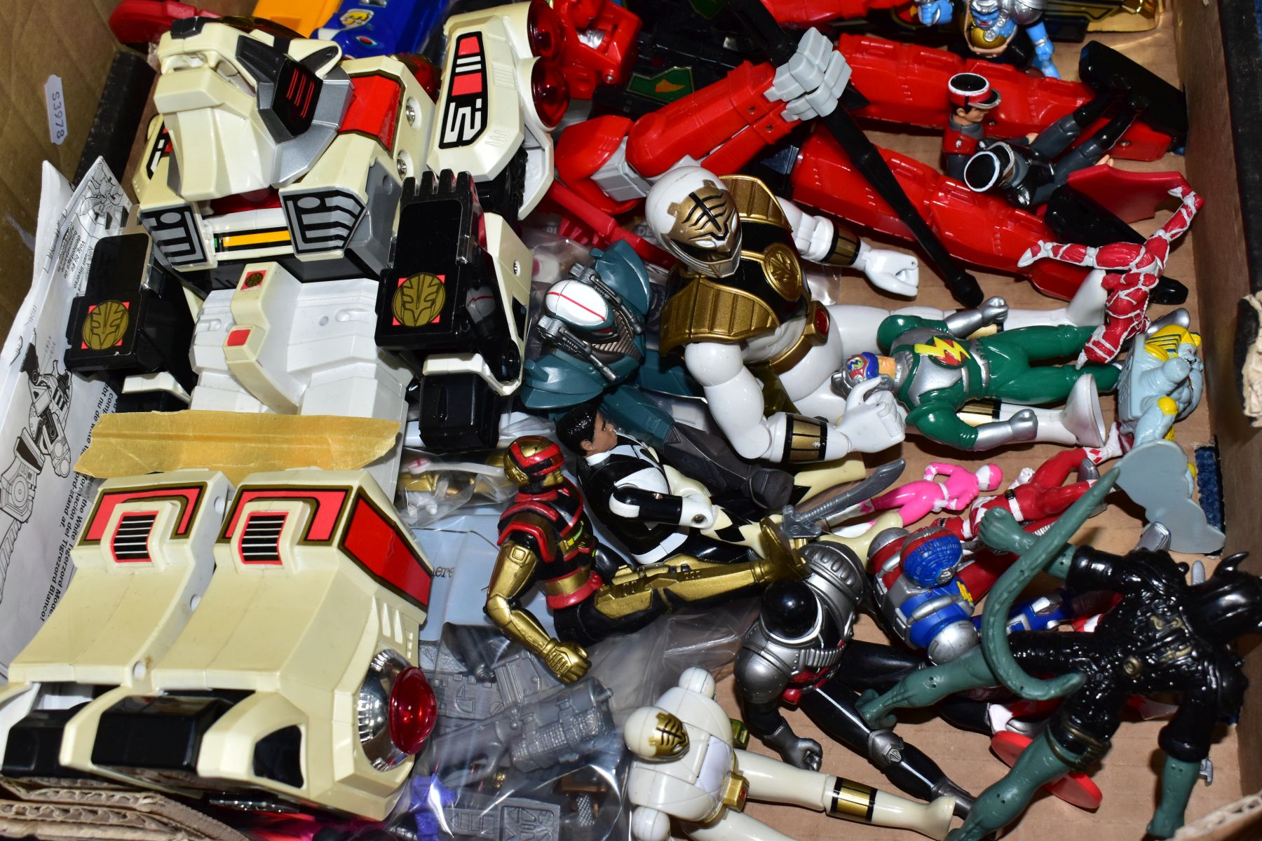 A QUANTITY OF BANDAI TRANSFORMERS TOYS, to include White Tigerzoid and Megazord, Red Dragon - Image 3 of 8