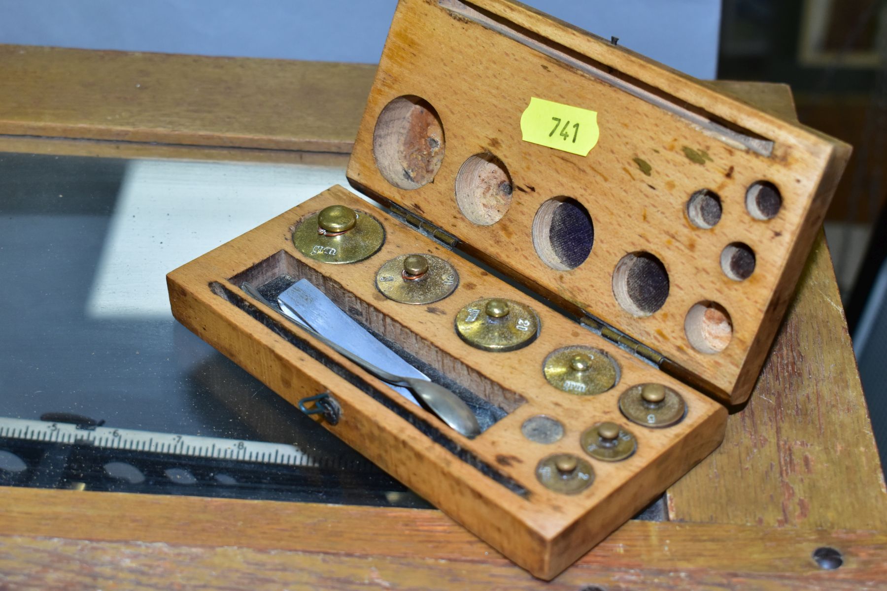 A CASED SET OF PHILIP HARRIS LTD OF BIRMINGHAM SCIENTIFIC BALANCE SCALES, height 43cm x width 46cm x - Image 5 of 9