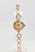 A LADIES 9CT GOLD 'ELCO' WRISTWATCH, round gold dial signed 'Elco, seventeen jewels', Arabic