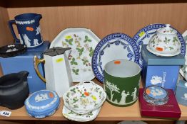 A GROUP OF WEDGWOOD BONE CHINA AND JASPERWARE, including four pieces of Wild Strawberry pattern (