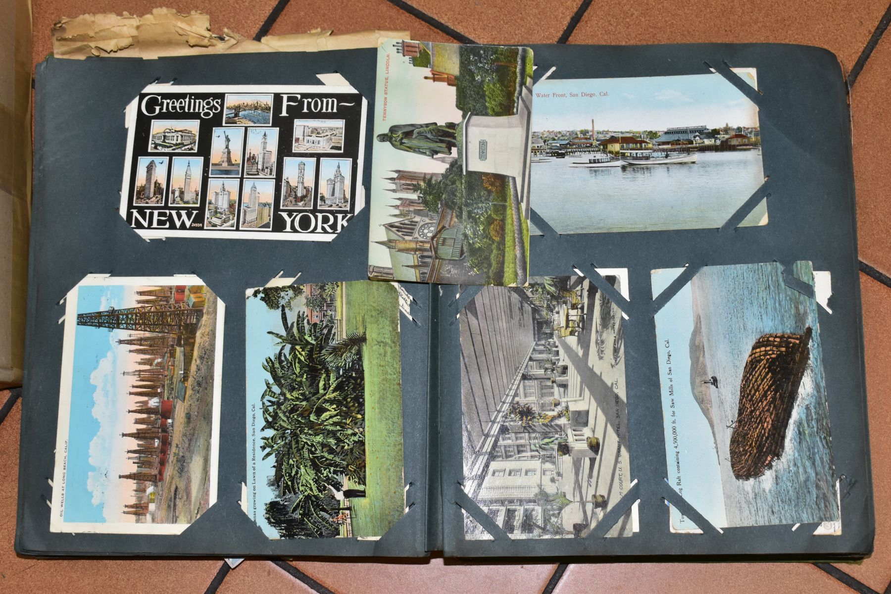 EPHEMERA, a collection of approximately 400 early-mid 20th Century postcards in albums and loose a - Image 7 of 12
