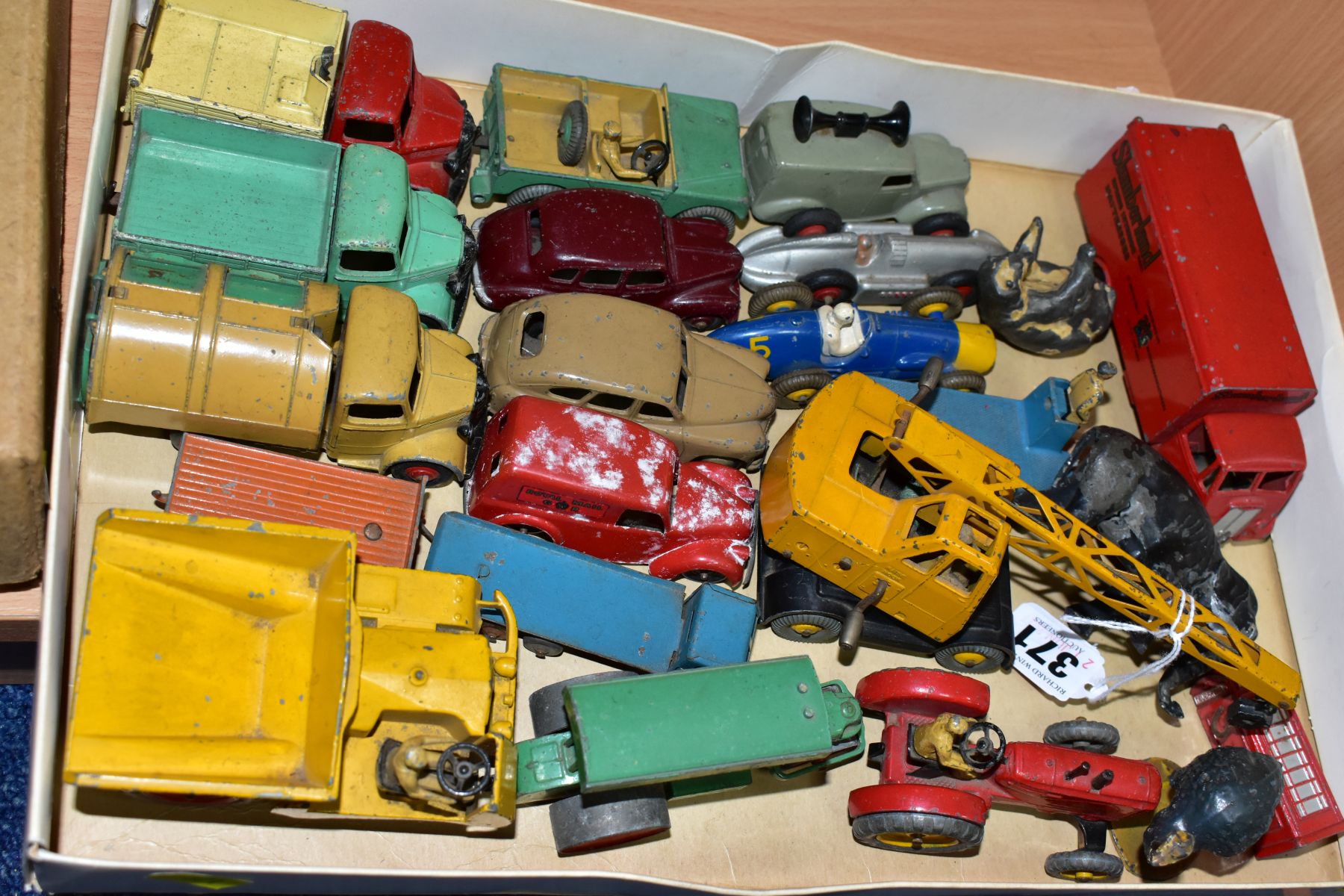 A QUANTITY OF UNBOXED AND ASSORTED PLAYWORN DIECAST VEHICLES, to include Dinky Toys Austin Devon, - Image 3 of 4