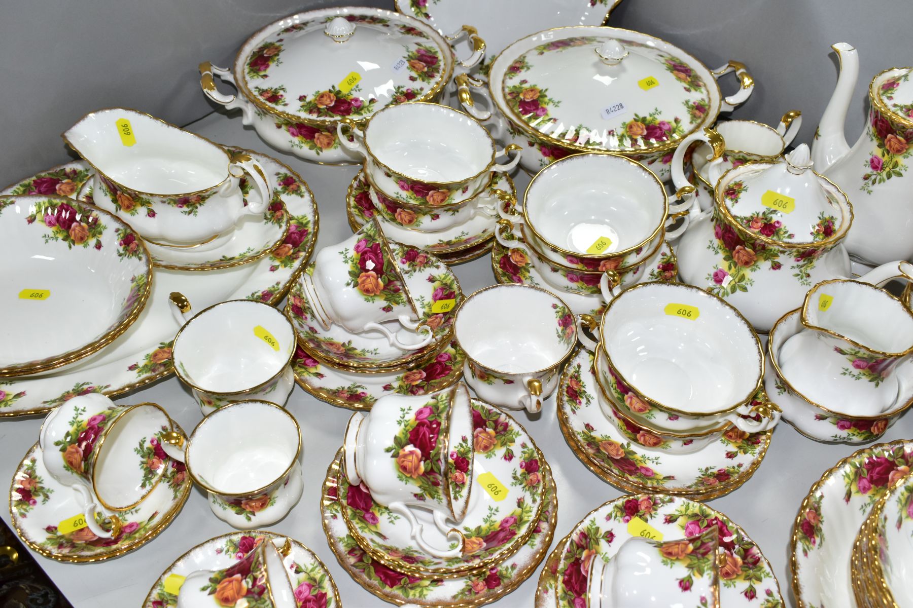 ROYAL ALBERT 'OLD COUNTRY ROSES' comprising two cake plates, two tureens, oval meat platter, gravy - Image 14 of 14