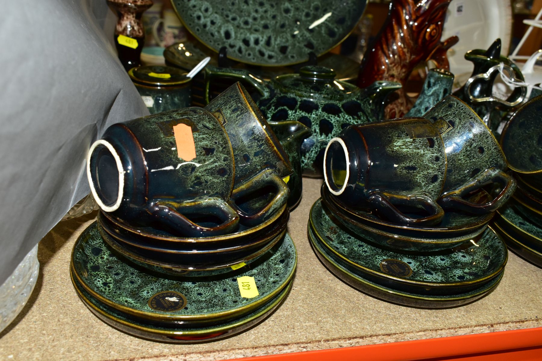 A FOSTERS POTTERY GREEN GLAZED BREAKFAST SET, ETC, comprising six oval plates, teapot, milk jug, - Image 5 of 11