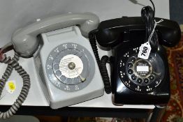 A MID 20TH CENTURY NORTHERN ELECTRIC CANADA BLACK TELEPHONE, with volume control dial underneath '