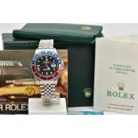 A GENTLEMAN'S ROLEX OYSTER PERPETUAL GMT MASTER WRISTWATCH, model number 16750, serial number