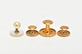 AN INCOMPLETE CASED SET OF 9CT GOLD SHIRT DRESS STUDS, to include three plain polished studs, each