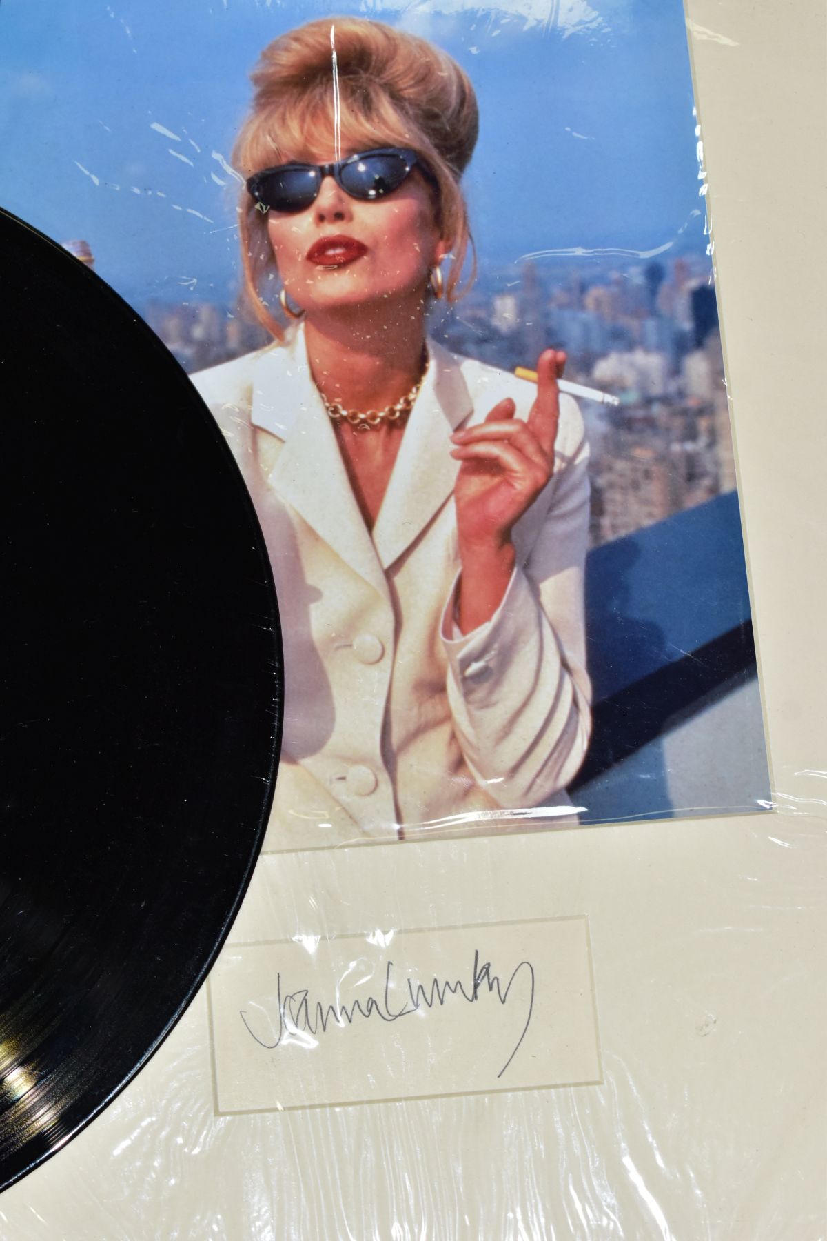 CELEBRITY AUTOGRAPHS, Joanna Lumley, Nigel Kennedy and Roald Dahl,. Joanna Lumley's is signed - Image 2 of 4