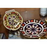 TWO PIECES OF ROYAL CROWN DERBY IMARI, comprising 1128 petal shaped trinket dish, gold banded,