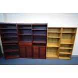 A SET OF THREE MAHOGANY OPEN BOOKCASES, each width 79cm x depth 35cm x height 203cm and two oak