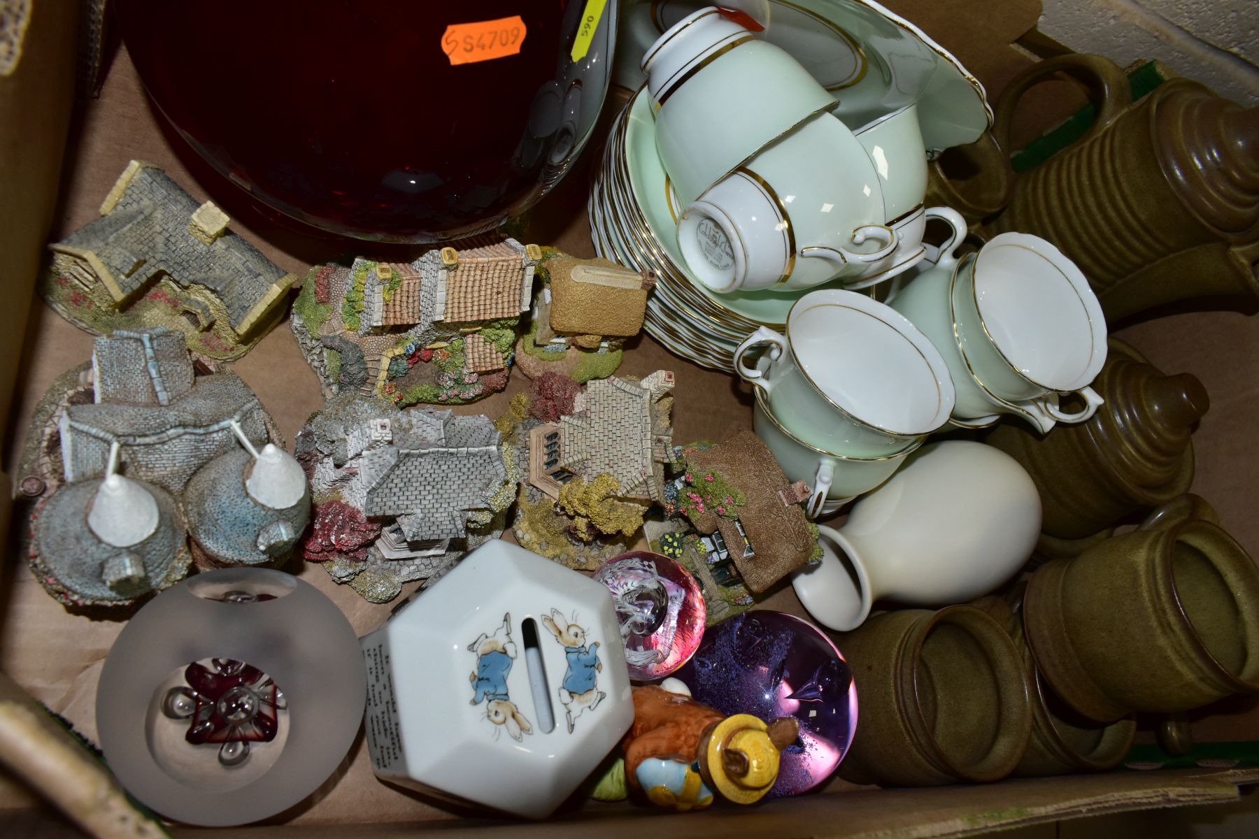 TWO BOXES OF CERAMICS, REVISION GUIDES, BINOCULARS, ETC, AND AN ACOUSTIC GUITAR, the guitar - Image 9 of 9