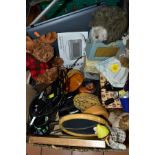 A BOX OF TOYS, TECHNOLOG, TREET, ETC including a Roberts Revival Uno Radio with instructions and