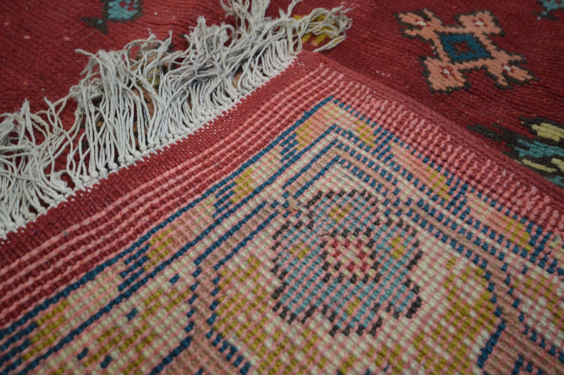 A WOOLLEN PERSIAN BAKSHAISH RUG, geometric motif within a red field, and a multi strap border, 297cm - Image 5 of 5