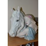 A LARGE LLADRO LIMITED EDITION BUST FIGURE GROUP 'A True Friend' No 8666, No 615 of 3000,