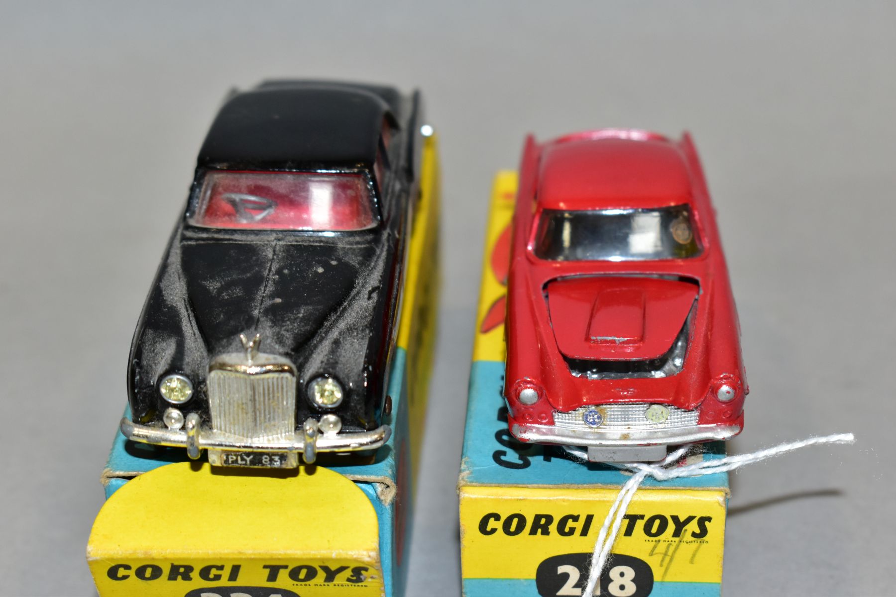 TWO BOXED CORGI TOYS CARS, Bentley Continental Sports Saloon, No 224, black over silver body with - Image 2 of 7
