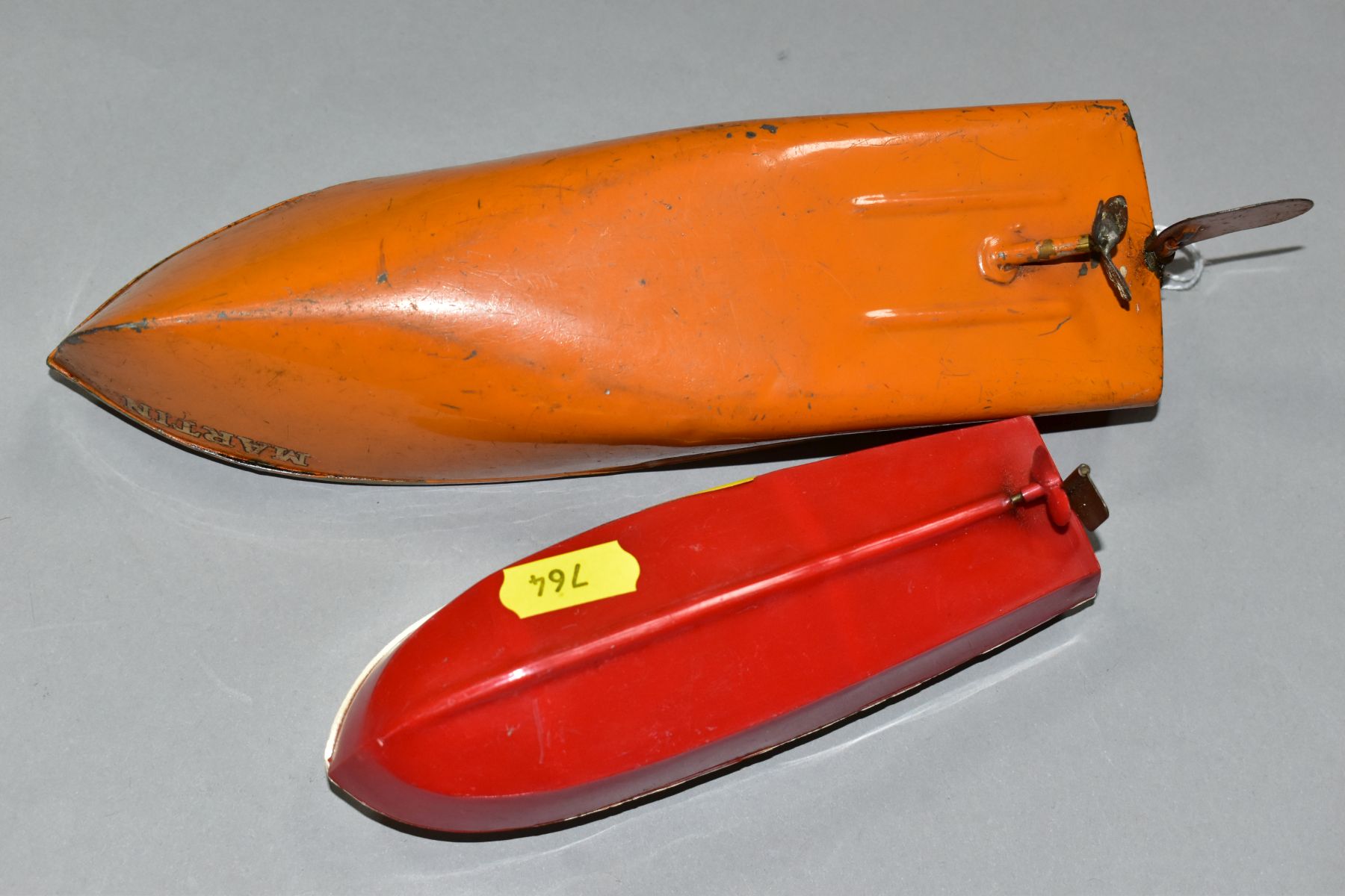 AN UNBOXED HORNBY TINPLATE CLOCKWORK SPEEDBOAT, 'Martin', missing key, orange with green hatch - Image 6 of 6