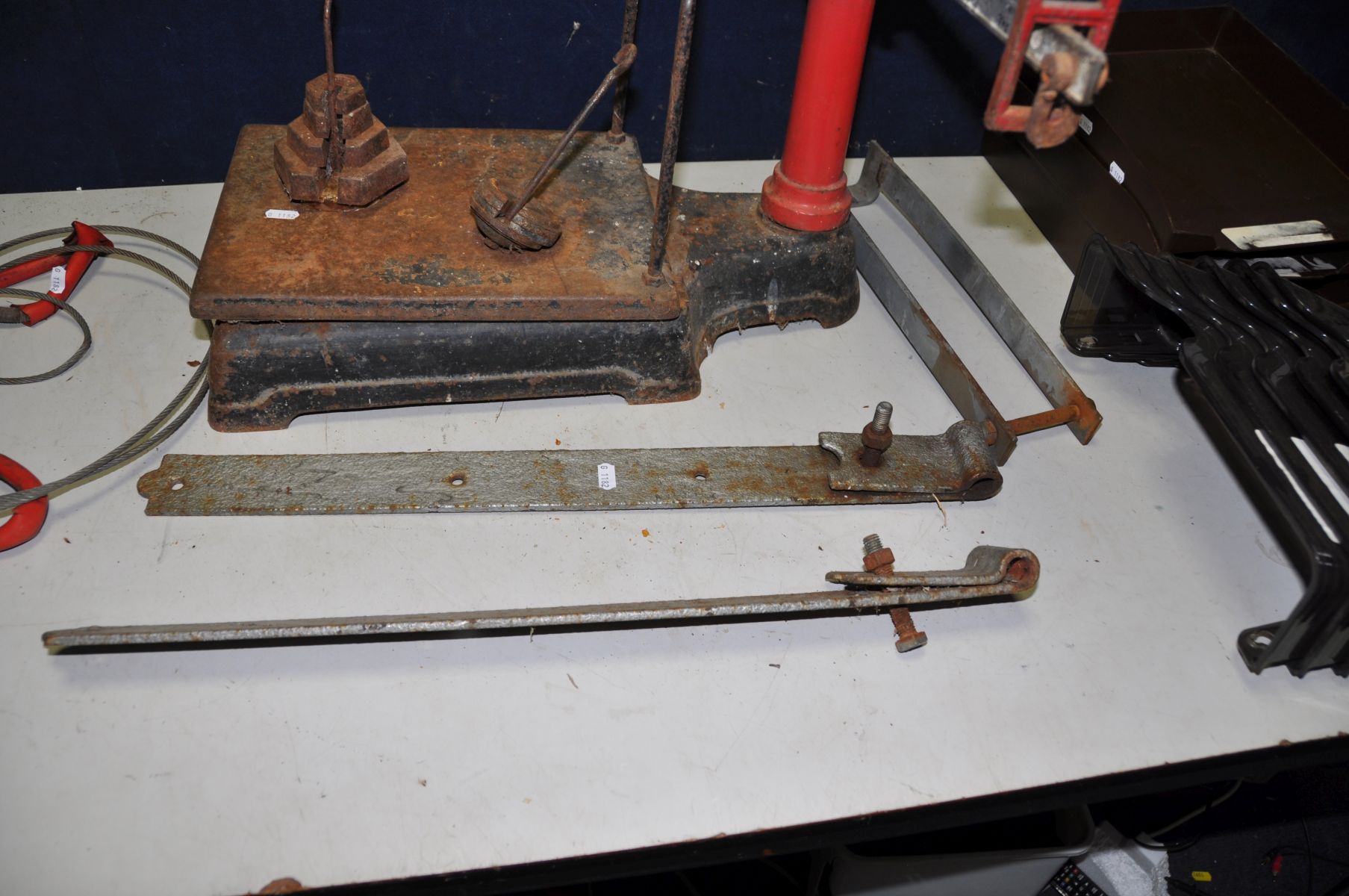 A VINTAGE CAST IRON PLATFORM SCALE WITH WEIGHTS 27cm wide, 54cm deep 48cm high, a quantity of letter - Image 3 of 4