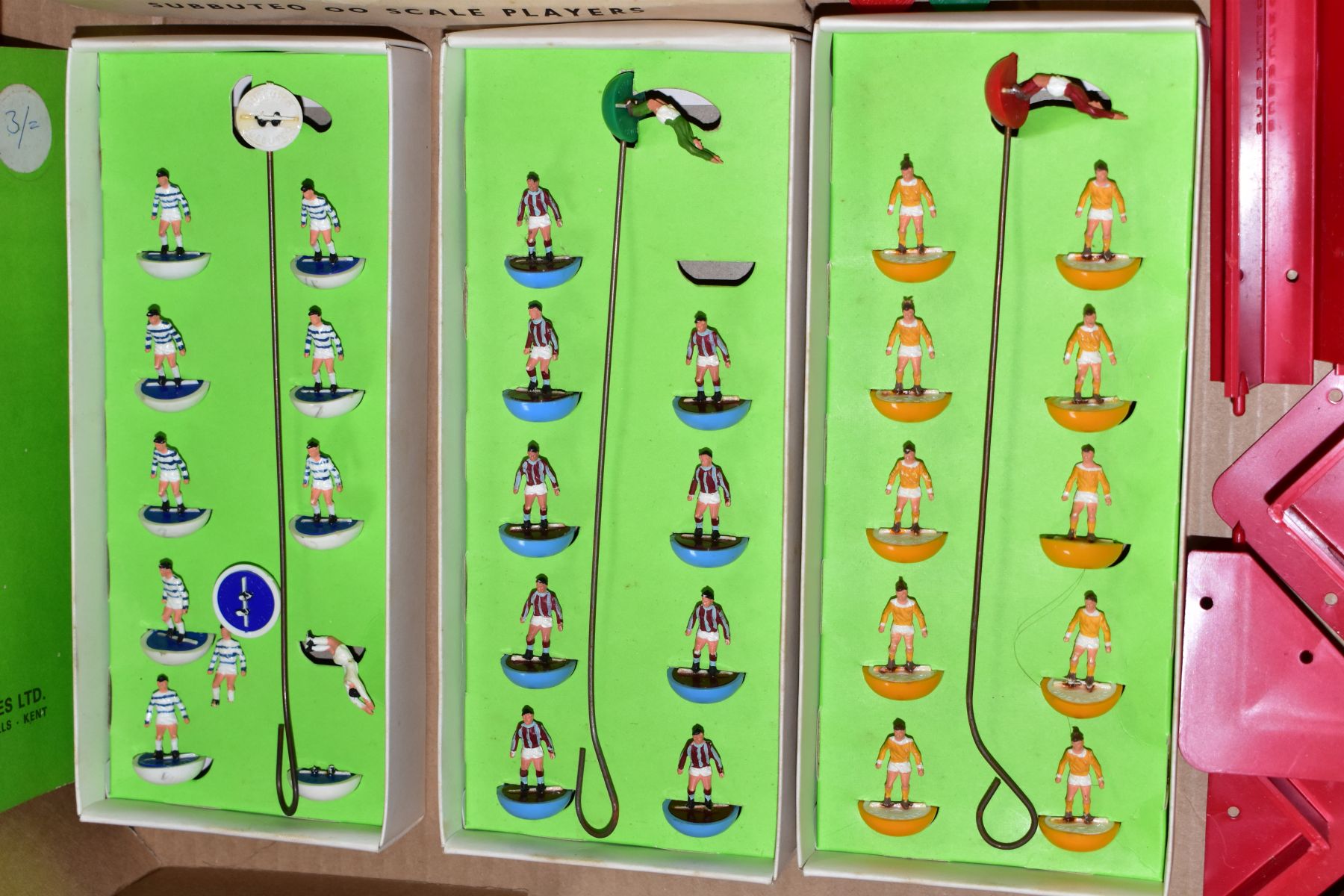 A QUANTITY OF BOXED AND UNBOXED SUBBUTEO, to include seven boxed heavyweight teams, majority with - Image 4 of 8